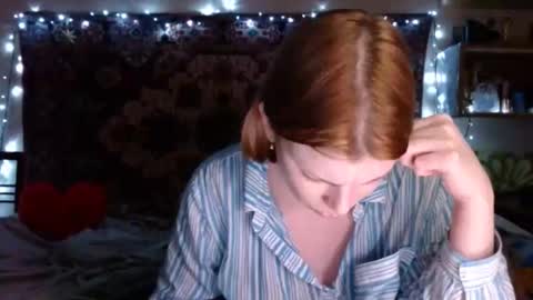 Snapshot of miss_elistia_ chatting on 12, 2, 2025 Elis online show from 12, 2, 2025