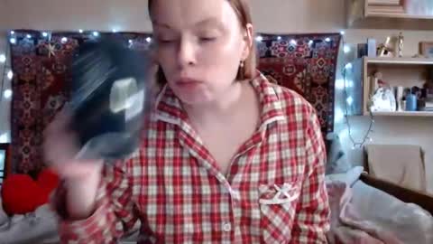 Snapshot of miss_elistia_ chatting on 6, 3, 2025 Elis online show from 6, 3, 2025