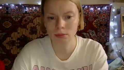 Snapshot of miss_elistia_ chatting on 16, 9, 2025 Elis online show from 16, 9, 2025