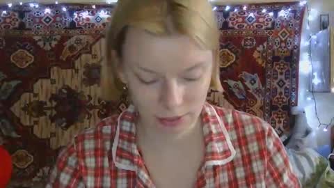 Snapshot of miss_elistia_ chatting on 3, 10, 2025 Elis online show from 3, 10, 2025