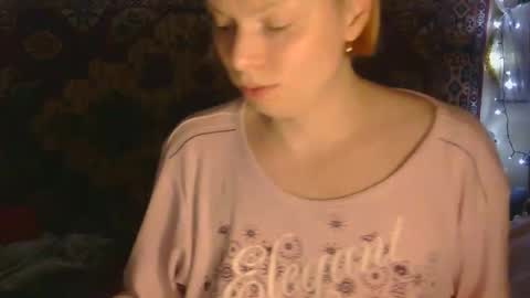 Snapshot of miss_elistia_ chatting on 25, 11, 2025 Elis online show from 25, 11, 2025