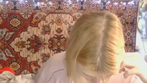 Snapshot of miss_elistia_ chatting on 27, 11, 2025 Elis online show from 27, 11, 2025
