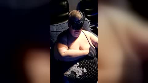 Snapshot of miss_ella_rose chatting on 17, 7, 2026 miss_ella_rose online show from 17, 7, 2026