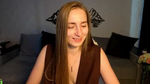 Snapshot of miss_emily19 chatting on 21, 6, 2026 Emily online show from 21, 6, 2026
