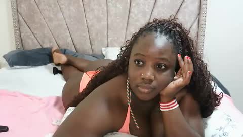 Snapshot of miss_godess chatting on 25, 10, 2025 miss_godess online show from 25, 10, 2025