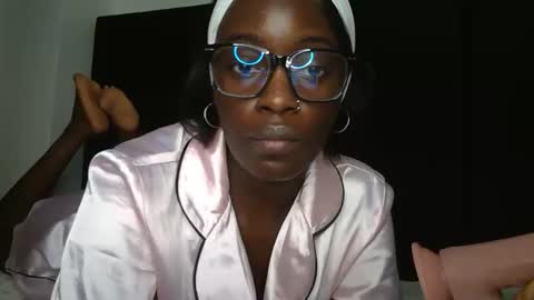 SensuElle  WHAT I DONT SHOW HERE... YOULL ONLY SEE IN PRIVATE  online show from 10, 3, 2026