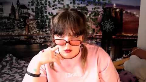 Eva online show from 17, 10, 2025