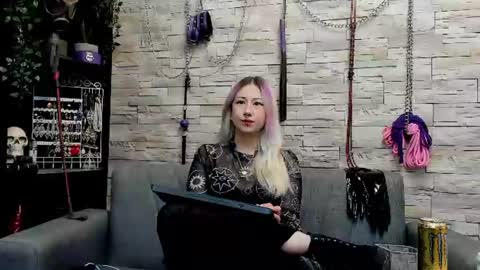 Kaz online show from 5, 8, 2026