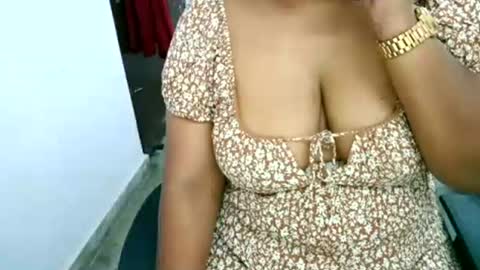 Snapshot of miss_khurana chatting on 12, 4, 2026 hema online show from 12, 4, 2026