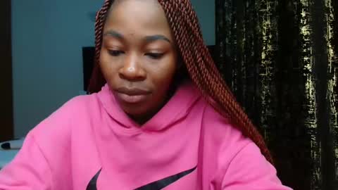 Snapshot of miss_kiarrafit chatting on 6, 2, 2025 Miss Kiarrafit online show from 6, 2, 2025