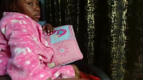 Snapshot of miss_kiarrafit chatting on 8, 2, 2025 Miss Kiarrafit online show from 8, 2, 2025