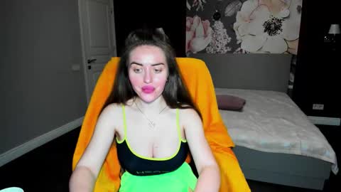 miss_kiten online show from 26, 11, 2025