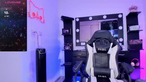 Miss Kittyn online show from 22, 2, 2025