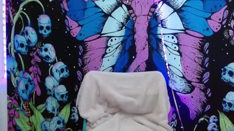 Ahri James online show from 7, 8, 2026