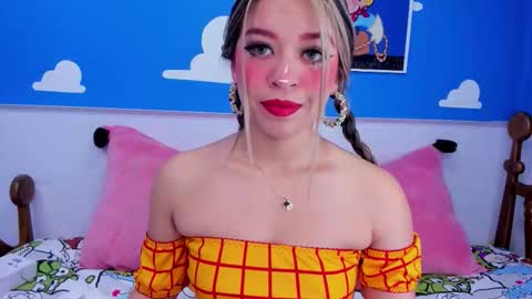 Snapshot of miss_lucyla chatting on 6, 1, 2026 miss_lucyla online show from 6, 1, 2026