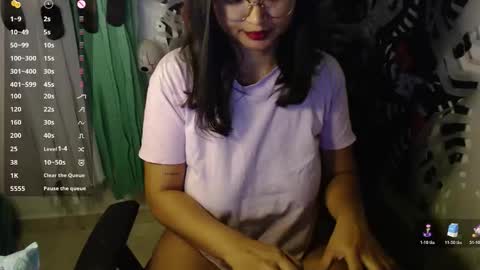Snapshot of miss_ly_ chatting on 26, 10, 2025 ly independent model online show from 26, 10, 2025