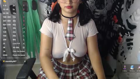 Snapshot of miss_ly_ chatting on 28, 10, 2025 ly independent model online show from 28, 10, 2025