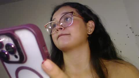 ly independent model online show from 7, 6, 2026