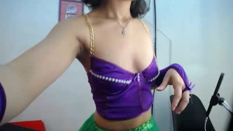 Snapshot of miss_m1a chatting on 26, 10, 2025 mia online show from 26, 10, 2025