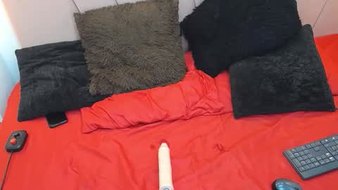 Snapshot of miss_m1a chatting on 25, 11, 2025 mia online show from 25, 11, 2025