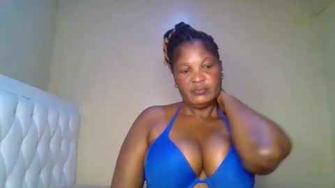 Snapshot of miss_milly1 chatting on 31, 5, 2026 MILLY online show from 31, 5, 2026