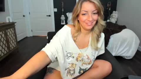 Snapshot of miss_nina_og chatting on 30, 7, 2026 Miss nina online show from 30, 7, 2026