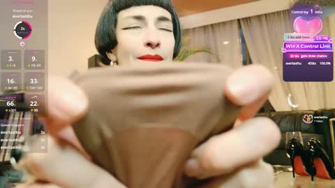 Snapshot of miss_satori_rose chatting on 11, 2, 2025 Satori Rose online show from 11, 2, 2025