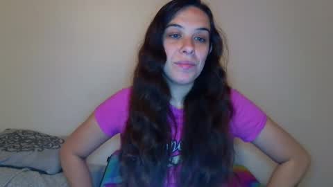 Snapshot of miss_sunshine01 chatting on 24, 9, 2025 Bella online show from 24, 9, 2025