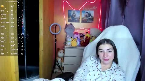 Snapshot of miss_tasy chatting on 10, 10, 2025 Melanie January 15th is my birthday there will be an interesting show online show from 10, 10, 2025