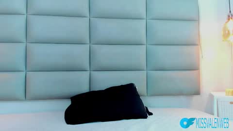 Snapshot of miss_valen_ chatting on 27, 2, 2025 valentina online show from 27, 2, 2025
