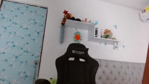 Snapshot of miss_valery2 chatting on 27, 9, 2025 hanna online show from 27, 9, 2025