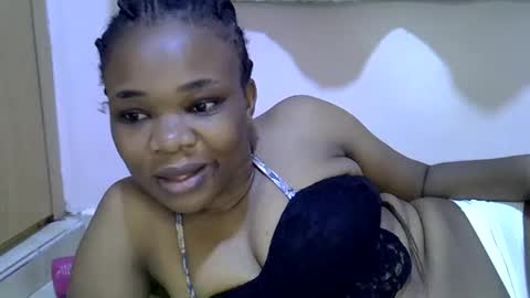 Snapshot of miss_velour chatting on 22, 6, 2026 miss_velour online show from 22, 6, 2026