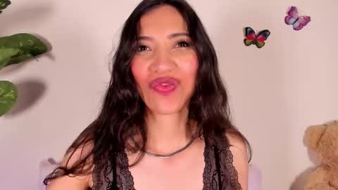 Miss Veronica online show from 4, 3, 2026