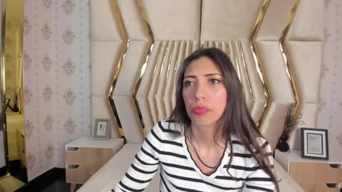 Snapshot of miss_veronicaa chatting on 3, 12, 2024 Veronica summer 7AM to 1500 PM hour GMT-5 online show from 3, 12, 2024