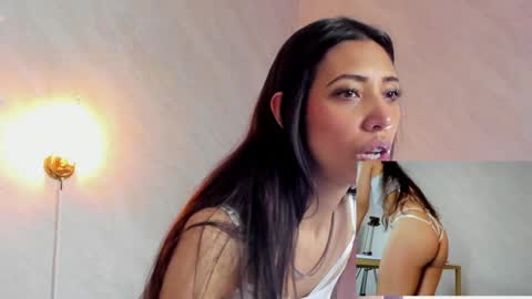 Snapshot of miss_veronicaa chatting on 6, 12, 2024 Veronica summer 7AM to 1500 PM hour GMT-5 online show from 6, 12, 2024