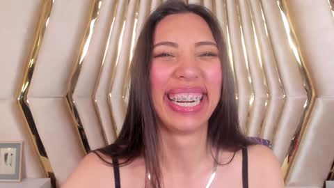 Snapshot of miss_veronicaa chatting on 10, 12, 2024 Veronica summer 7AM to 1500 PM hour GMT-5 online show from 10, 12, 2024