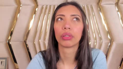 Snapshot of miss_veronicaa chatting on 14, 12, 2024 Veronica summer 7AM to 1500 PM hour GMT-5 online show from 14, 12, 2024