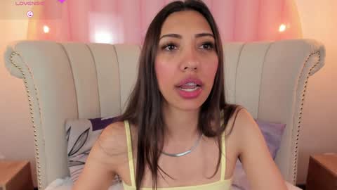 Snapshot of miss_veronicaa chatting on 19, 12, 2024 Veronica summer 7AM to 1500 PM hour GMT-5 online show from 19, 12, 2024