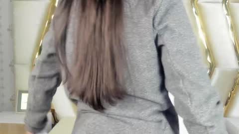 Snapshot of miss_veronicaa chatting on 2, 1, 2025 Veronica summer 7AM to 1500 PM hour GMT-5 online show from 2, 1, 2025