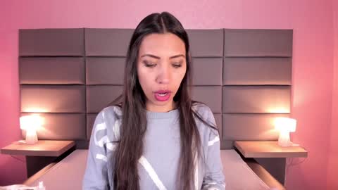 Snapshot of miss_veronicaa chatting on 15, 1, 2025 Veronica summer 7AM to 1500 PM hour GMT-5 online show from 15, 1, 2025