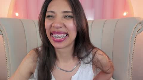 Snapshot of miss_veronicaa chatting on 21, 1, 2025 Veronica summer 7AM to 1500 PM hour GMT-5 online show from 21, 1, 2025