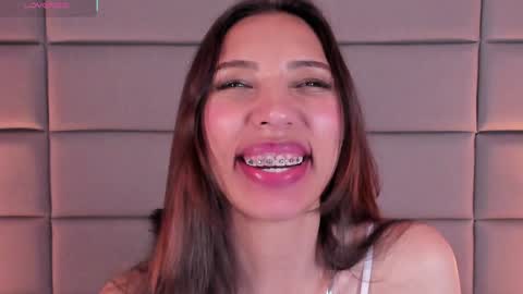 Snapshot of miss_veronicaa chatting on 22, 1, 2025 Veronica summer 7AM to 1500 PM hour GMT-5 online show from 22, 1, 2025