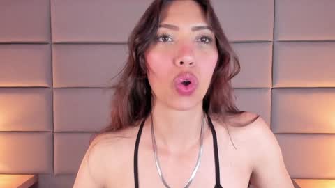 Snapshot of miss_veronicaa chatting on 29, 1, 2025 Veronica summer 7AM to 1500 PM hour GMT-5 online show from 29, 1, 2025