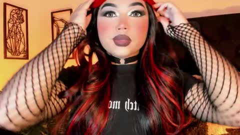 Snapshot of miss_zz chatting on 11, 11, 2025 miss_zz online show from 11, 11, 2025