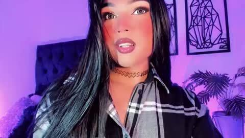 Snapshot of miss_zz chatting on 4, 12, 2025 miss_zz online show from 4, 12, 2025