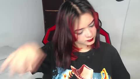 Snapshot of missakamee_420 chatting on 3, 1, 2025 violeta online show from 3, 1, 2025