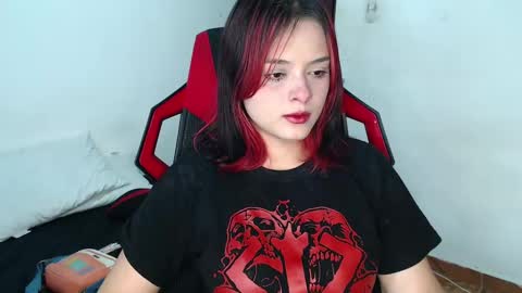 Snapshot of missakamee_420 chatting on 7, 1, 2025 violeta online show from 7, 1, 2025