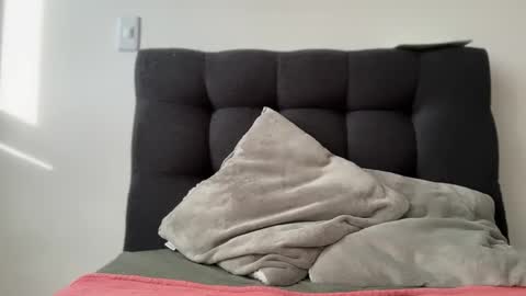 Ameliahs online show from 2, 12, 2025