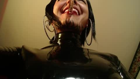 Snapshot of missanarky chatting on 15, 4, 2026 Anarkitten online show from 15, 4, 2026