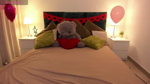 Angelina online show from 4, 3, 2025